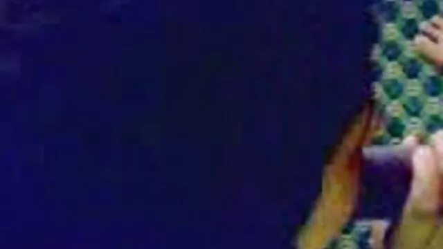 Καυτό πορνό χωρίς εγγραφή  Ένας μαύρος τόσο ψηλός έβαλε ένα κορίτσι στο πέος του. δωρεαν χχχ