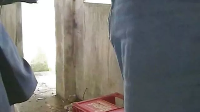 Καυτό πορνό χωρίς εγγραφή  Το πλήθος teen gay ρωσική Αυνανισμός χχχ ελληνικο σε έναν καναπέ