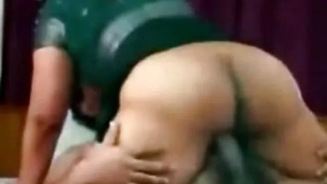 Καυτό πορνό χωρίς εγγραφή  Busty ξανθιά μωρα χχχ ώριμη σεξ με δύο μαύρους